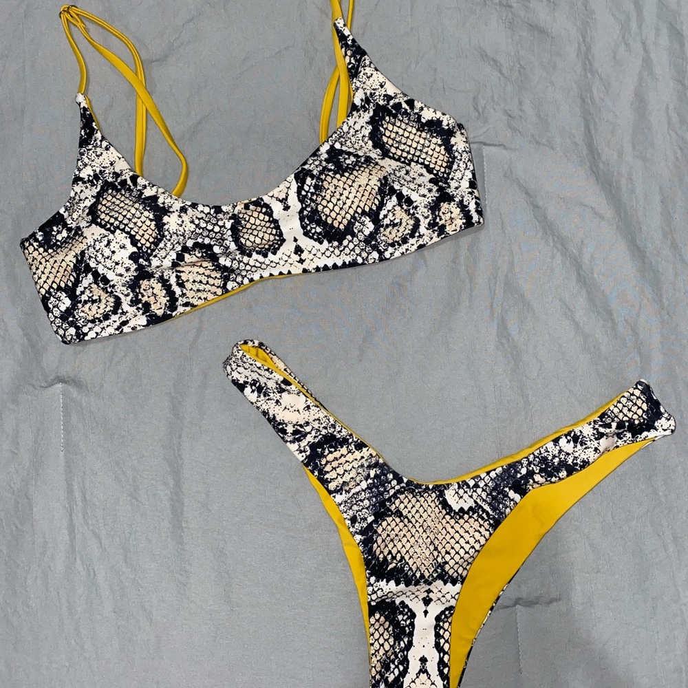 ✰ Snakeprint Bikini set ✰